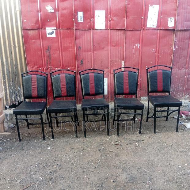 Black and Red Blended Ball Chairs - main view