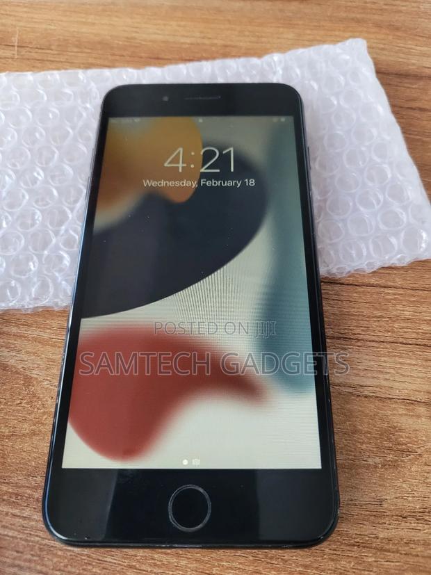 Apple iPhone 7 Plus 32 GB Black - thumbnail 3