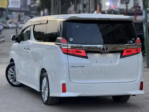Toyota Vellfire 2019 White