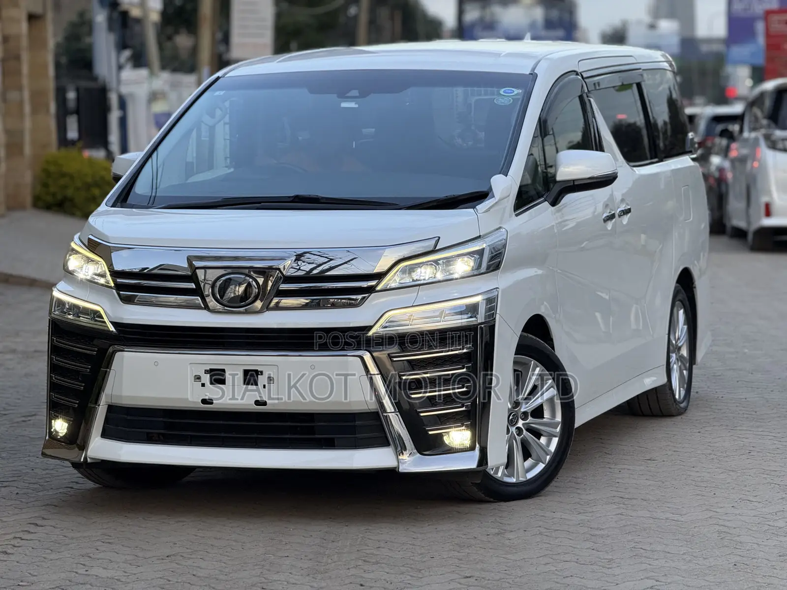 Toyota Vellfire 2019 White