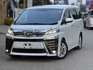 Toyota Vellfire 2019 White