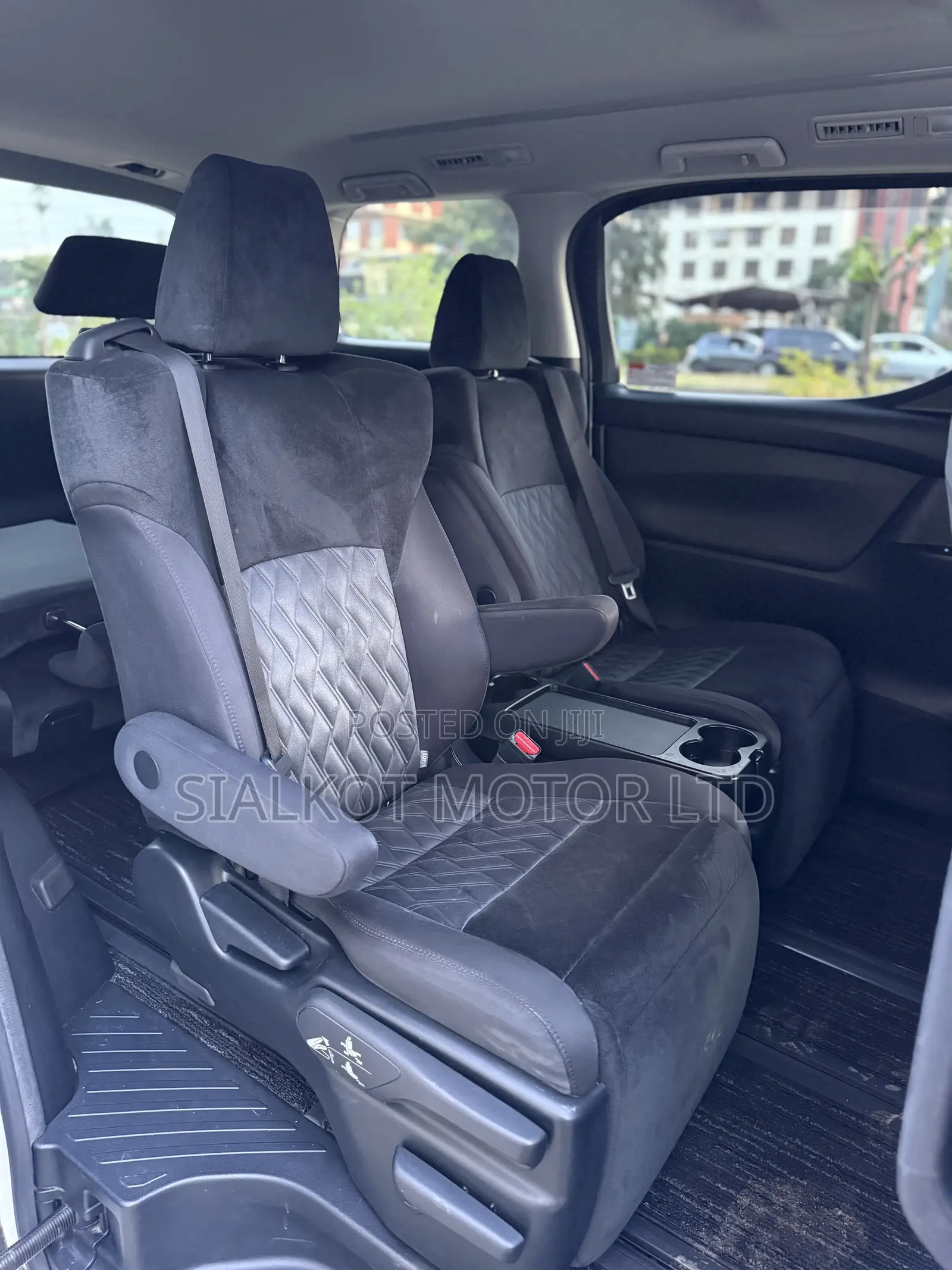 Toyota Vellfire 2019 White