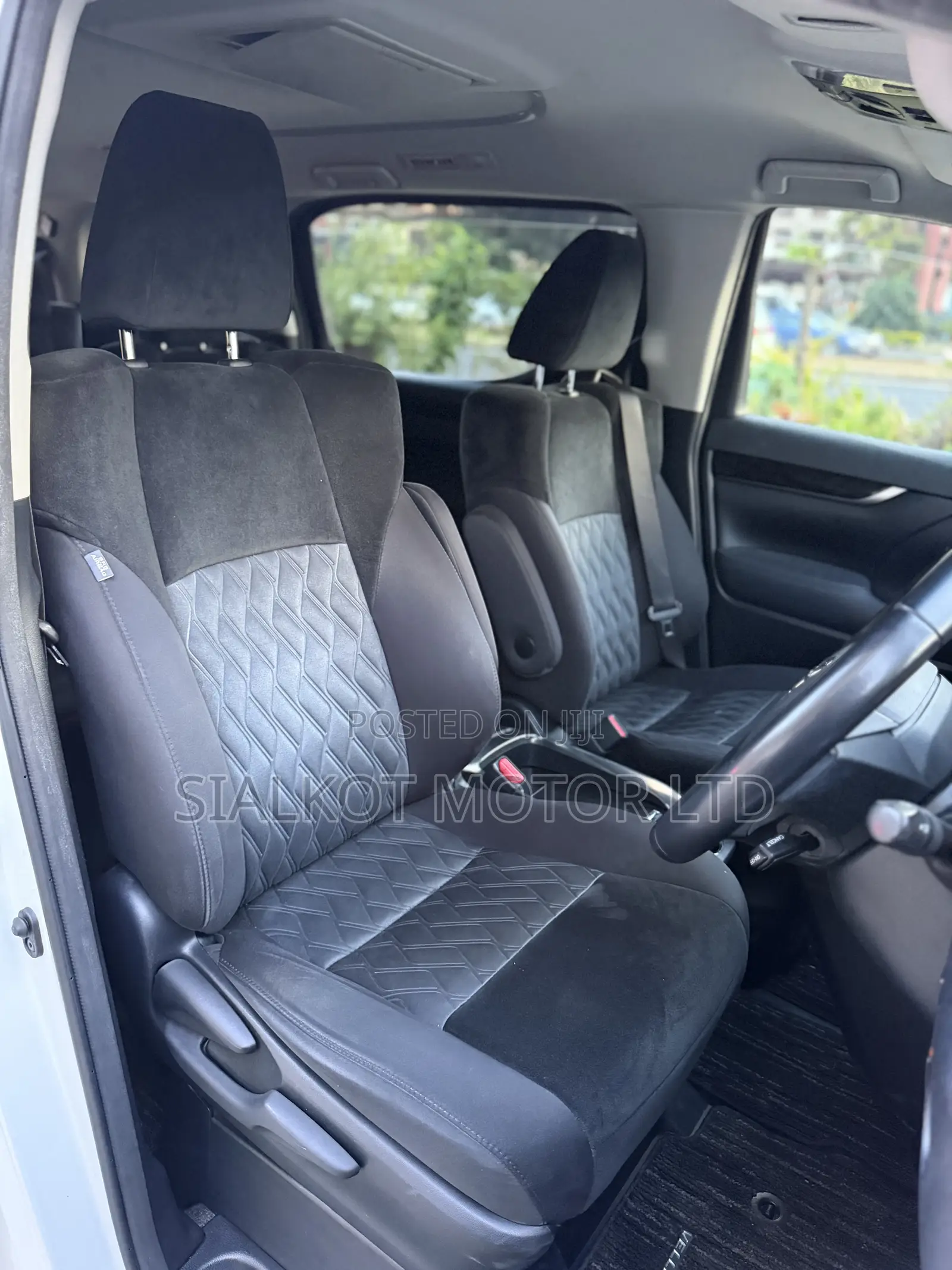 Toyota Vellfire 2019 White