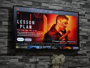 Quick Sale 43 Inch-Samsung TV Bu8000 Series !! Good as New!!