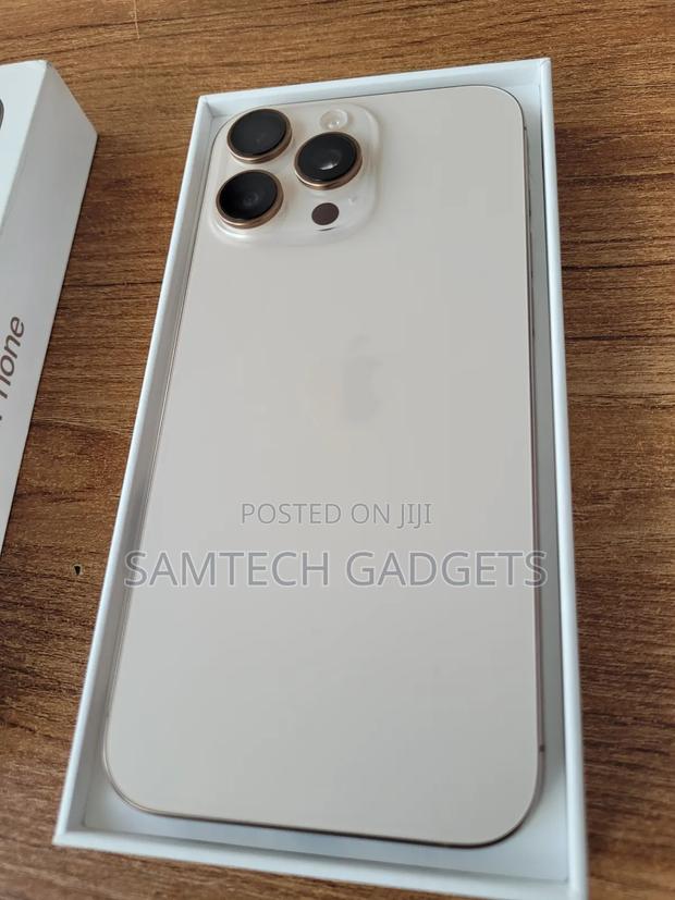 Apple iPhone 16 Pro Max 256 GB Gold - thumbnail 3