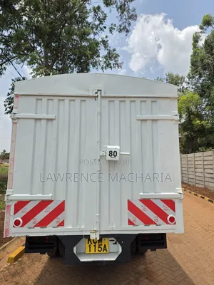 Mitsubishi Fuso Canter 2019 White