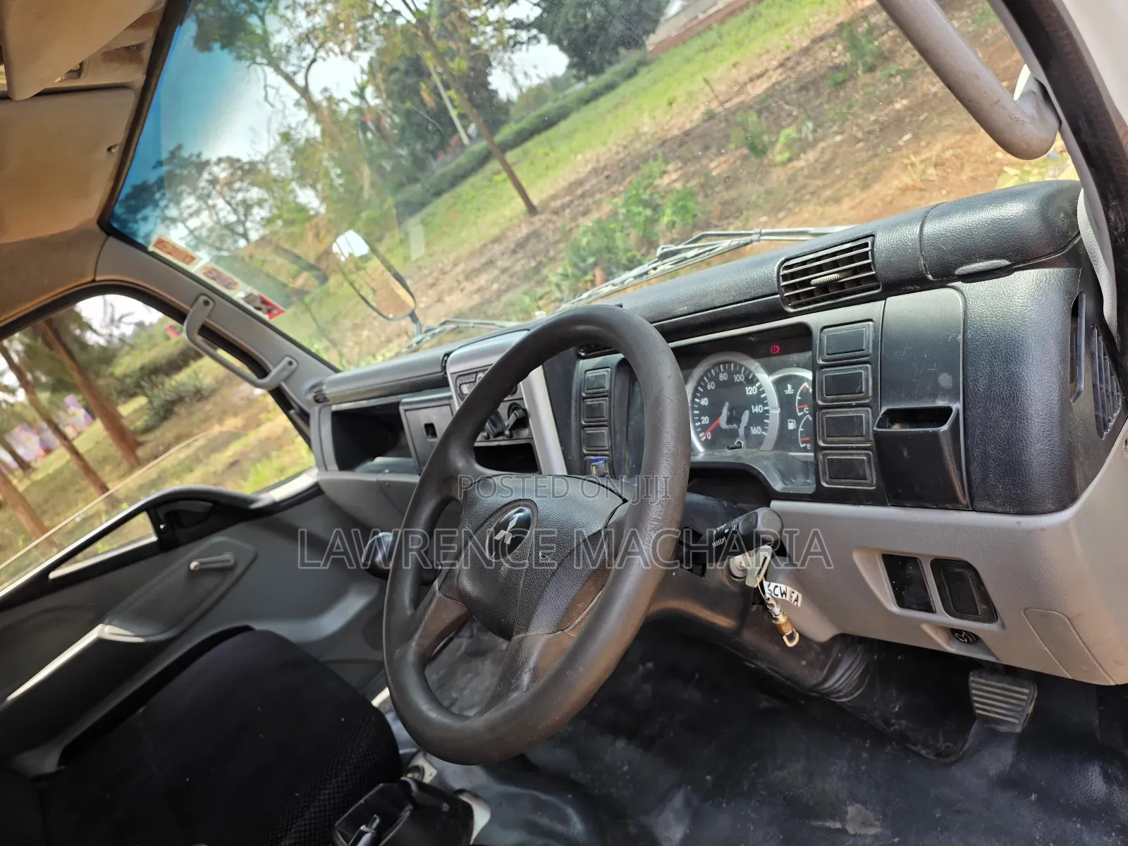 Mitsubishi Fuso Canter 2019 White