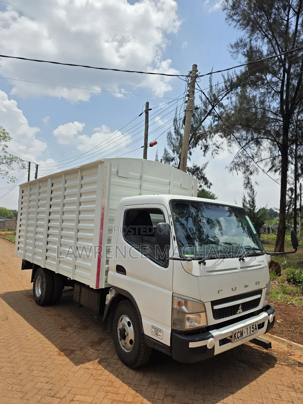 Mitsubishi Fuso Canter 2019 White