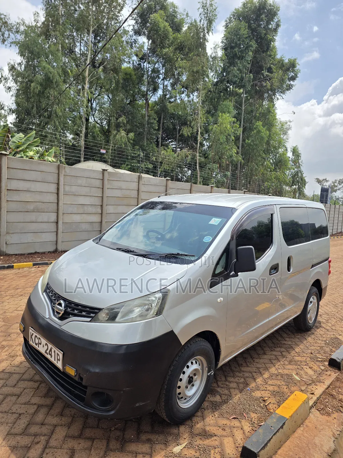 Nissan NV200 2010 Silver