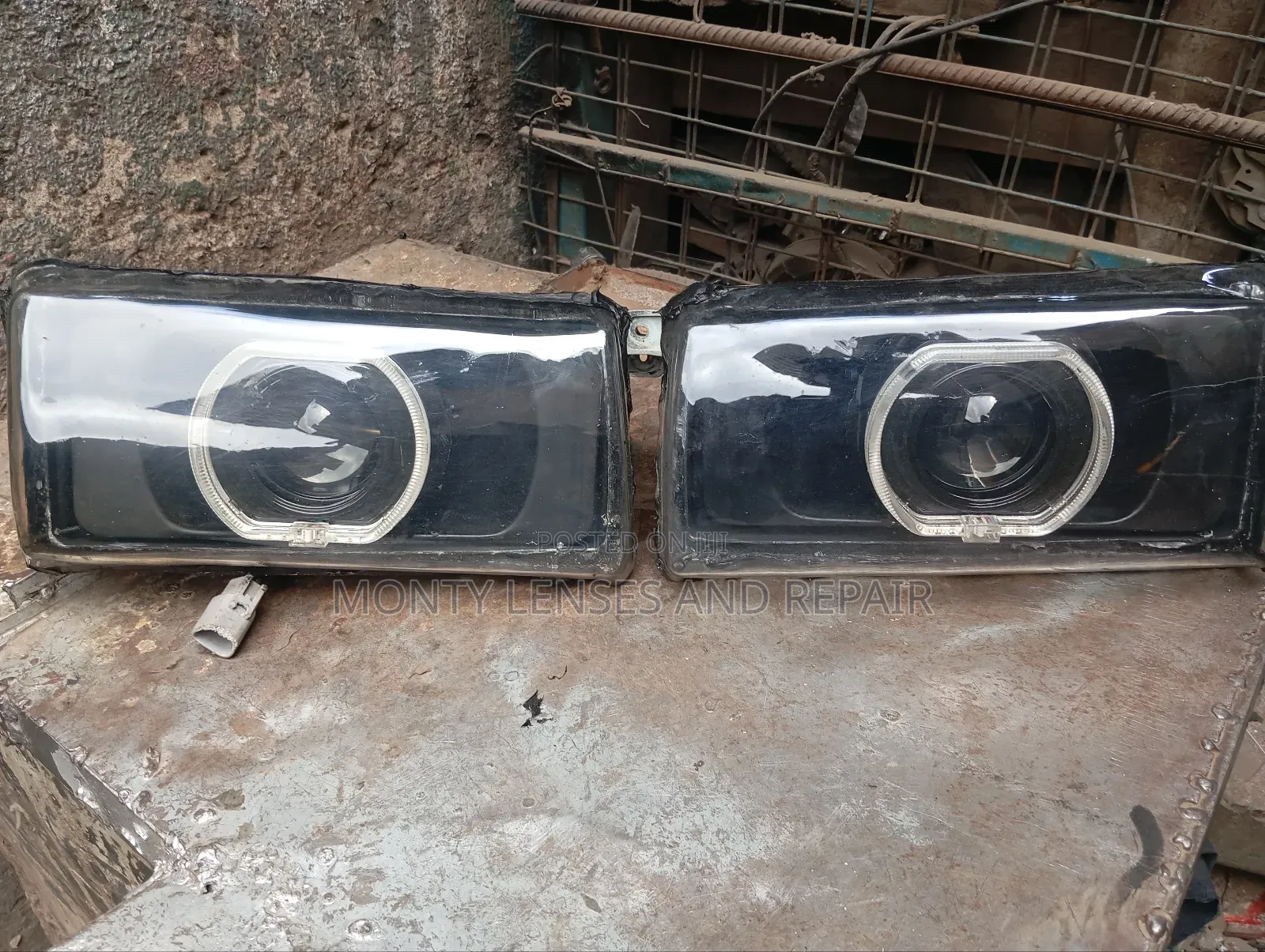 Headlight/Headlight Repair