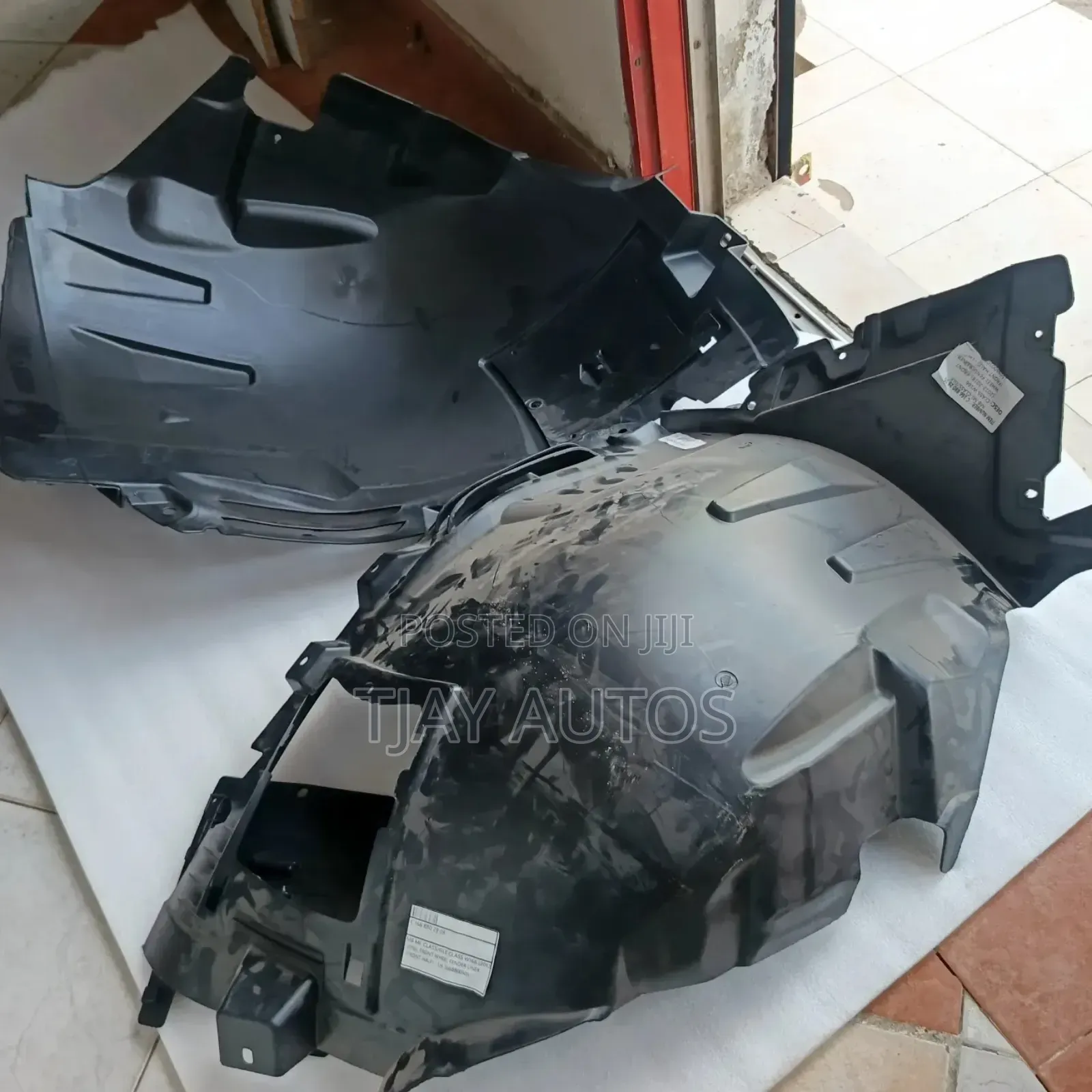 Mercedes Gle W166 Front Arch Liner/Stone Guard Front Part A