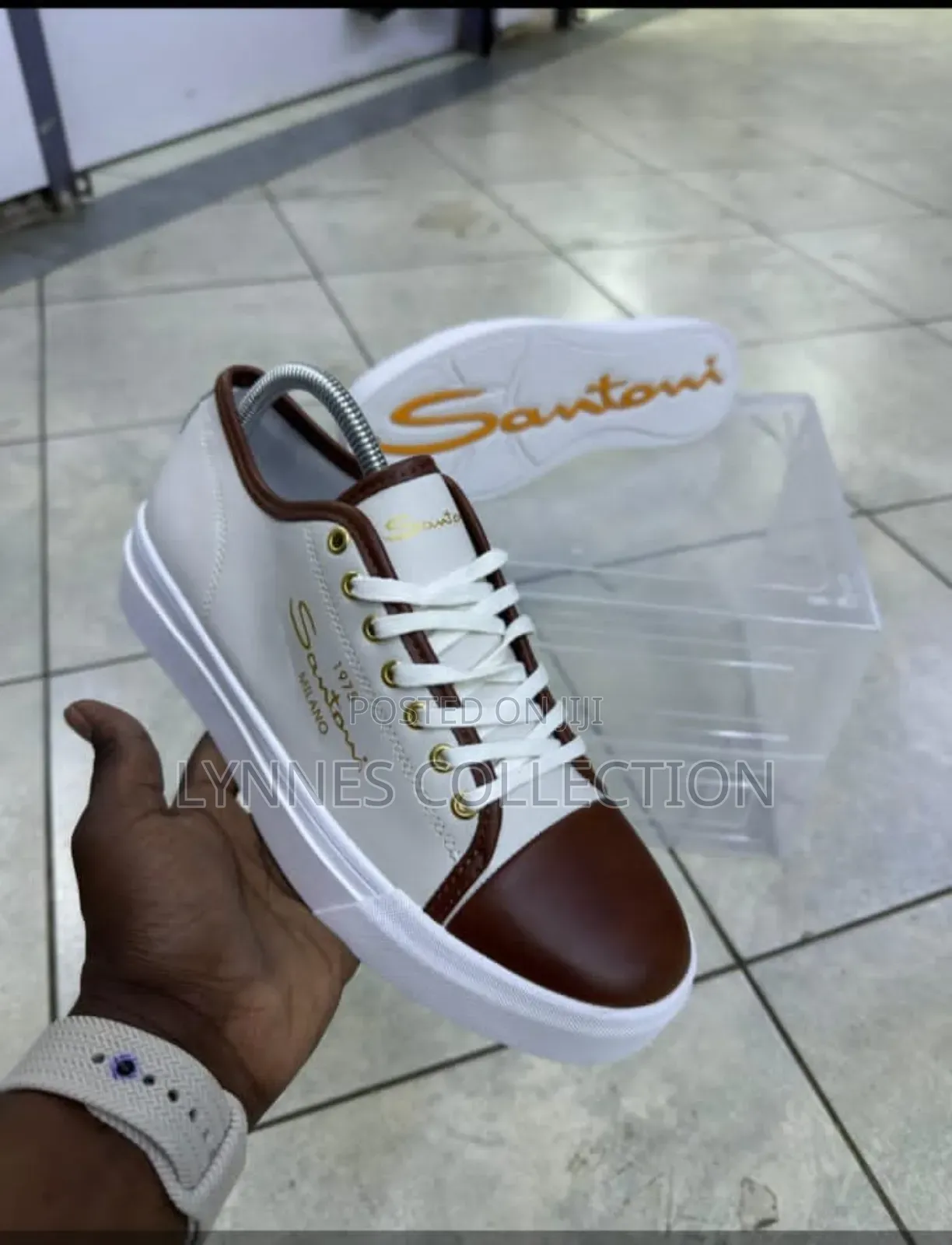 Santoni Casuals, Santorini Casuals
