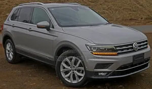 Volkswagen Tiguan 2.0T S AWD 4MOTION 2019 Beige