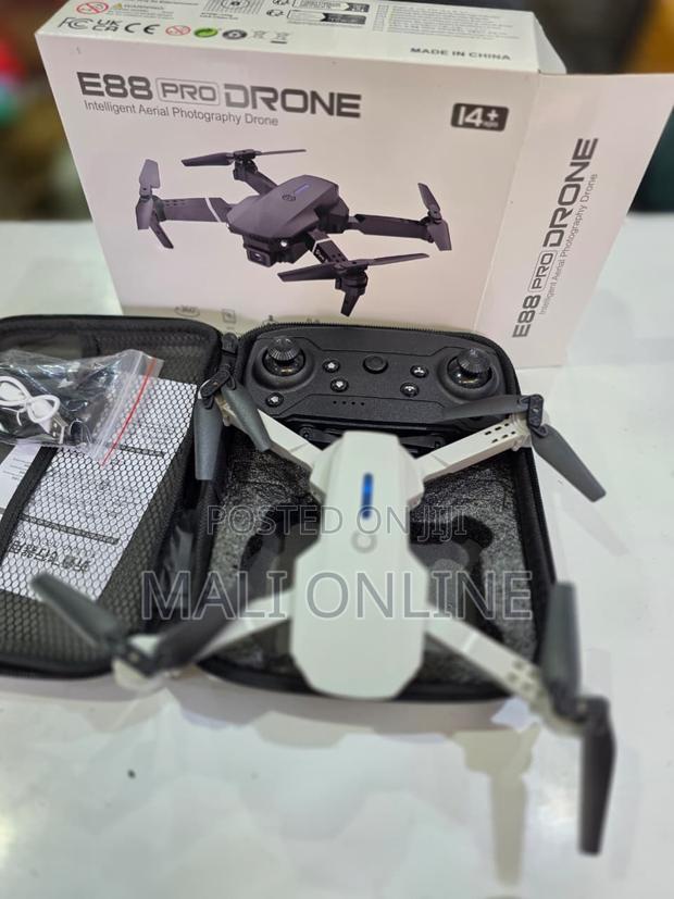 E88 Pro Rc Drone Foldable Quadcopter 2.4g 4ch Without Camera - thumbnail 3