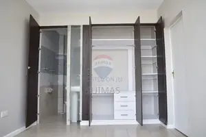 2bdrm Apartment in NkaiMurunya for sale