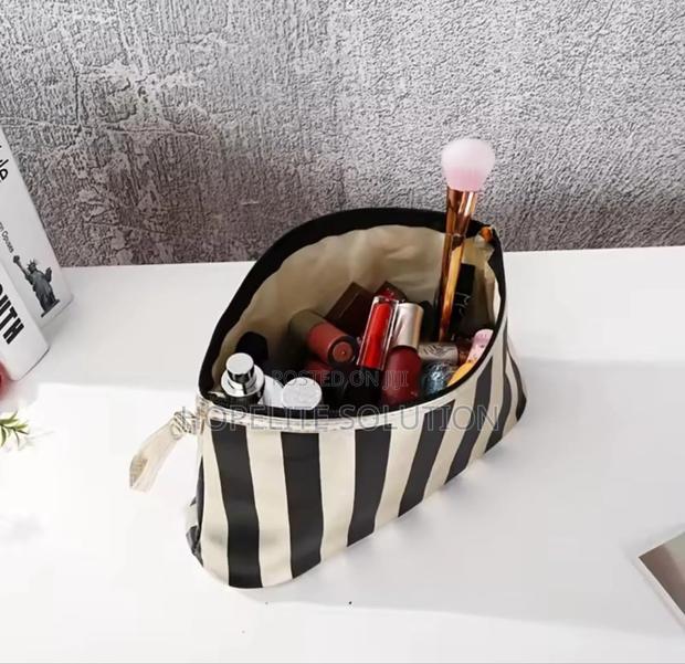 3 In 1 Makeup Pouch - thumbnail 2