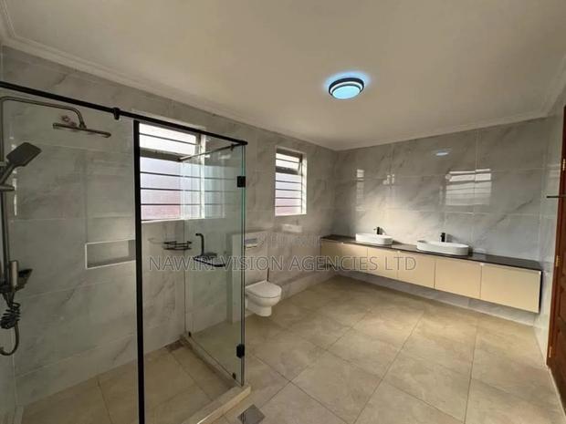 4bdrm Mansion in Membley for sale - thumbnail 2