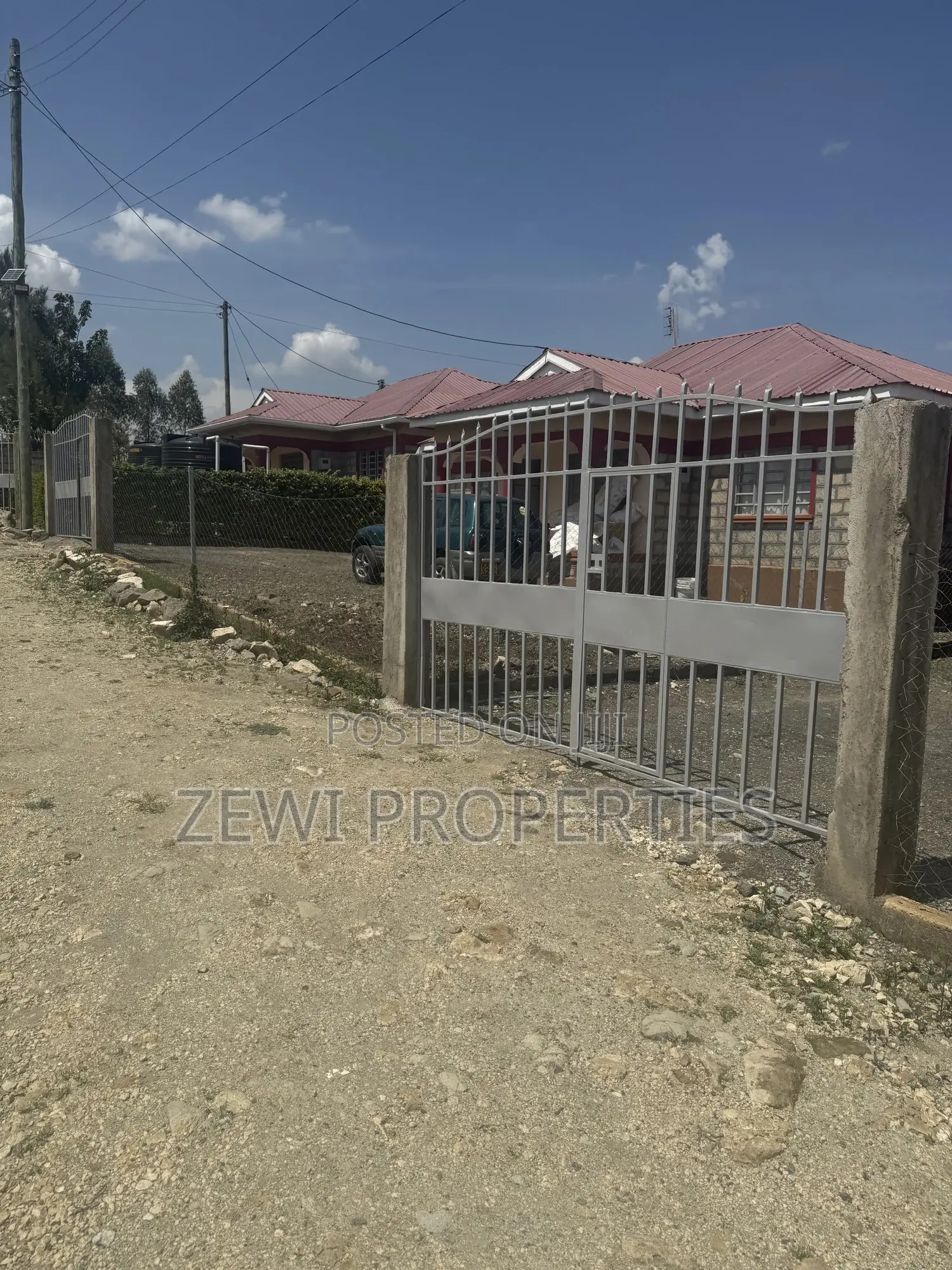 3bdrm Bungalow in Kiserian for sale