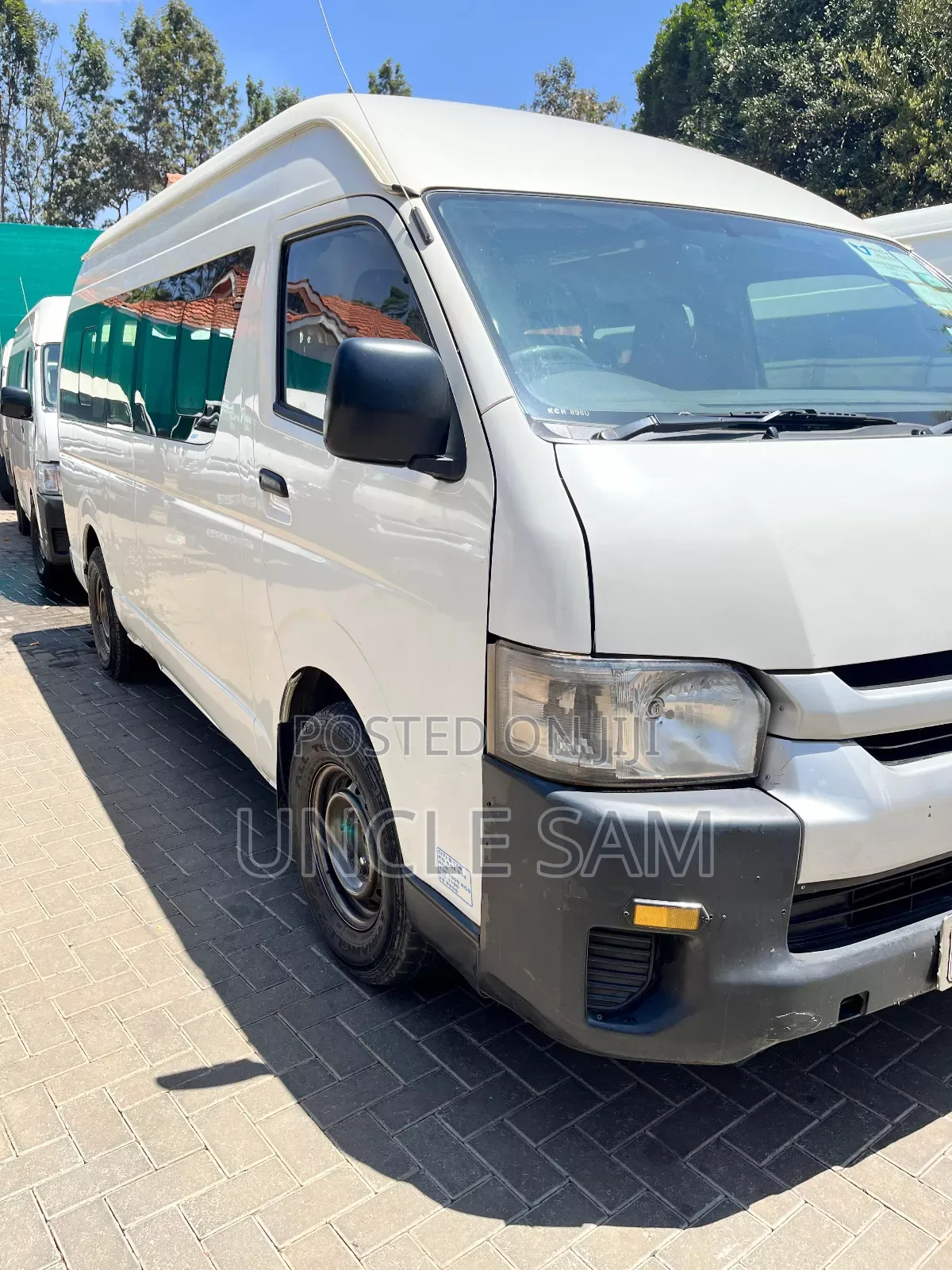 Toyota HiAce 2018 White