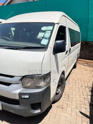 Toyota HiAce 2018 White