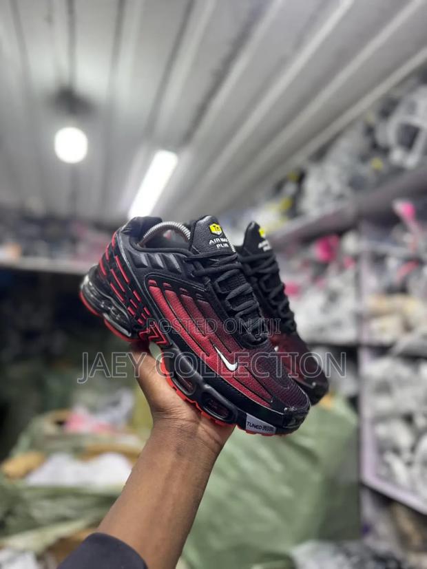 Nike Air Max Tn Plus - main view