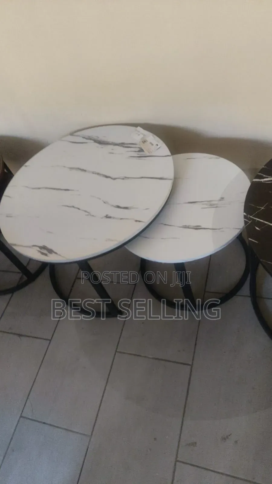 2 Pieces Round Coffee Table