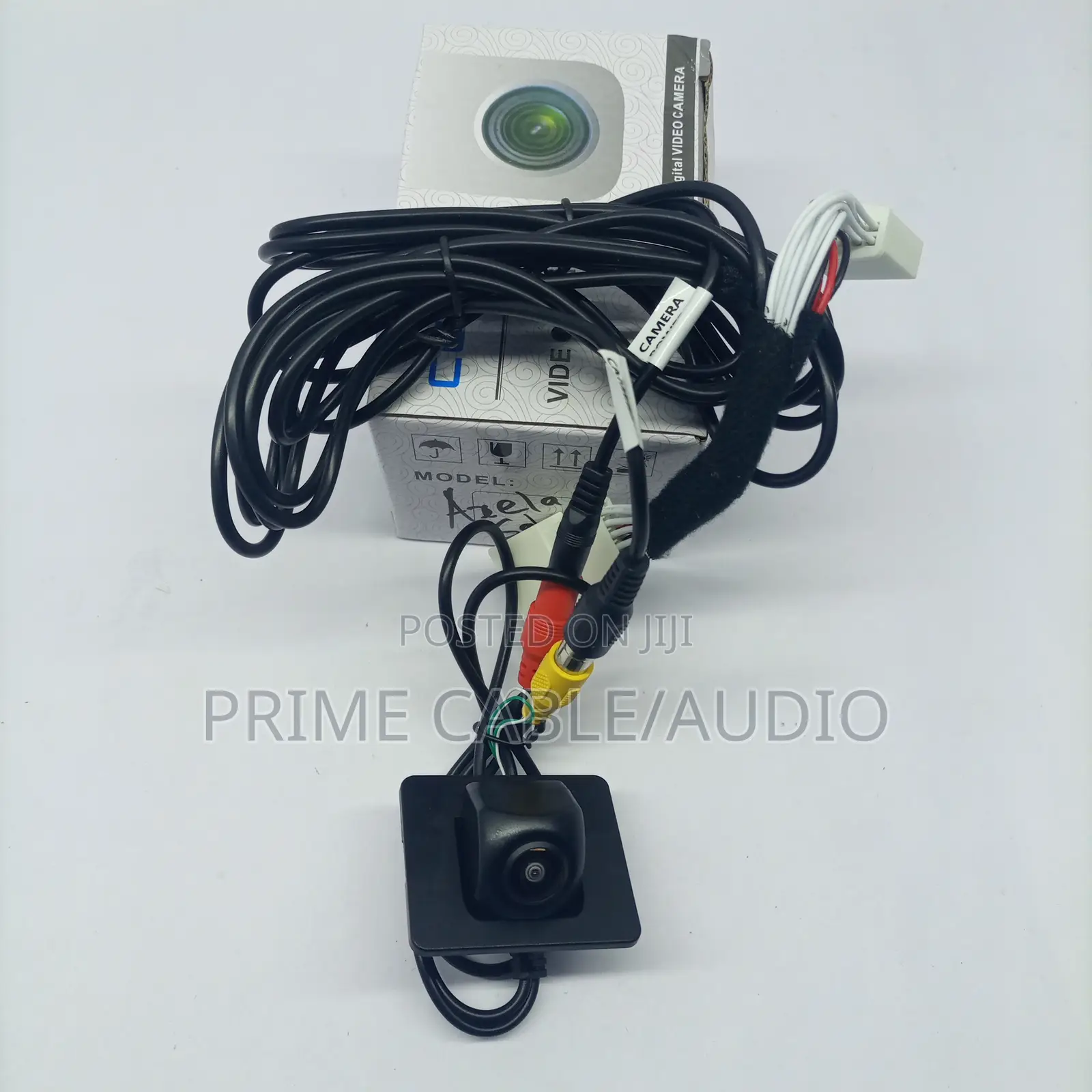 Mazda Axela Saloon 2014+ Reverse Camera