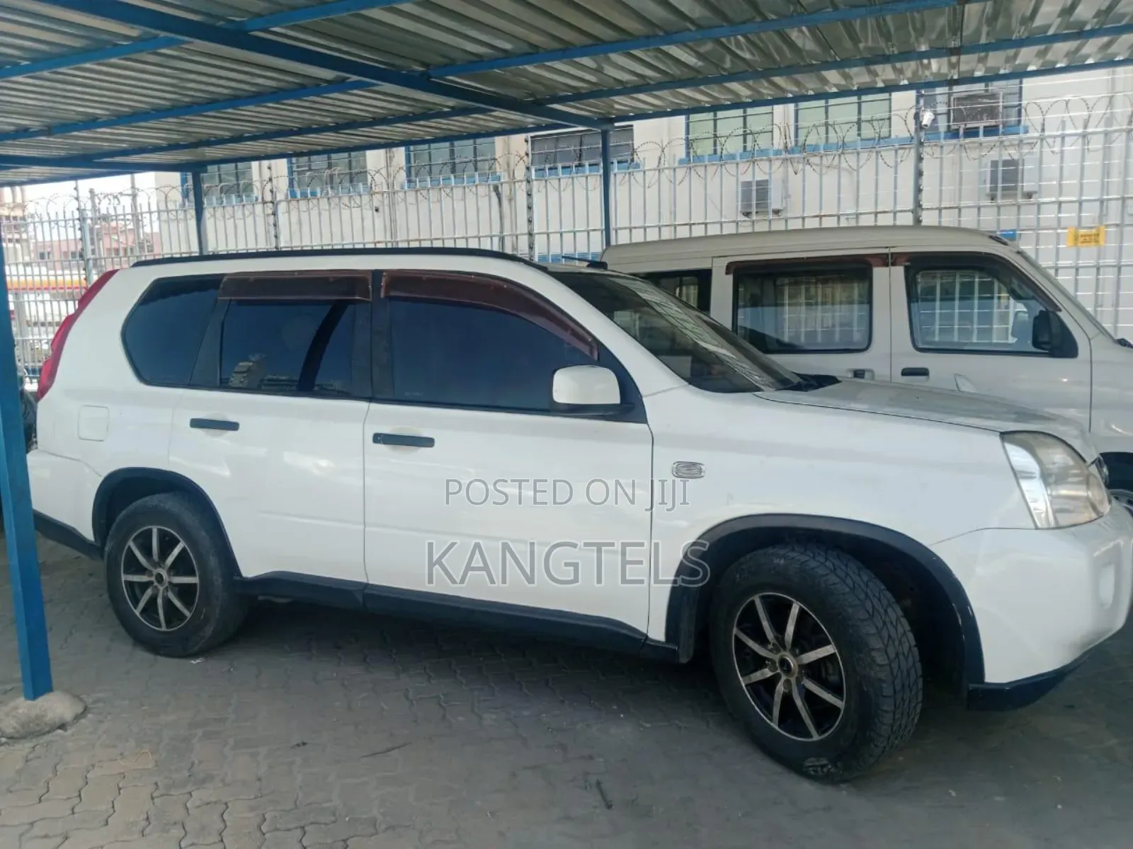 Nissan X-Trail 2009 White
