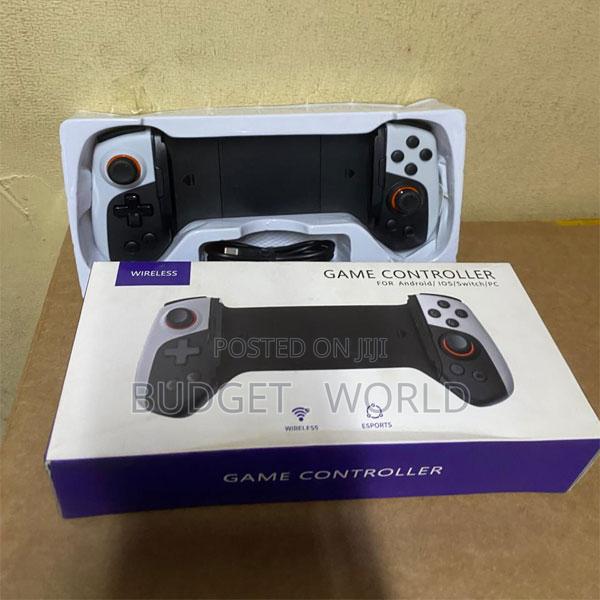 . Jk03 Telescopic Bt Gamepad for Android Phones - main view