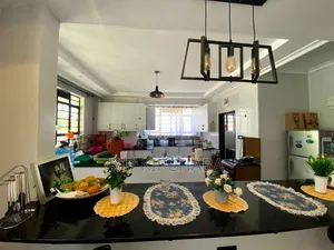 4bdrm Mansion in Elgonview for sale