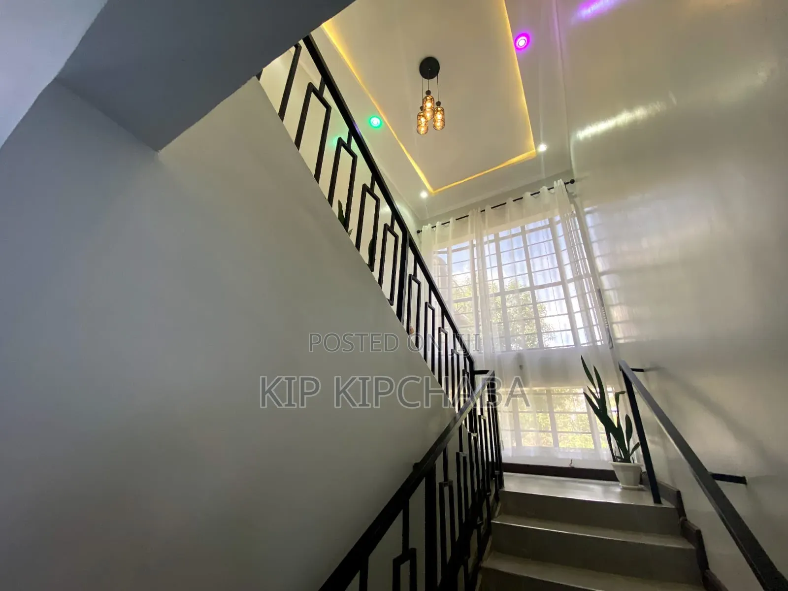 4bdrm Mansion in Elgonview for sale
