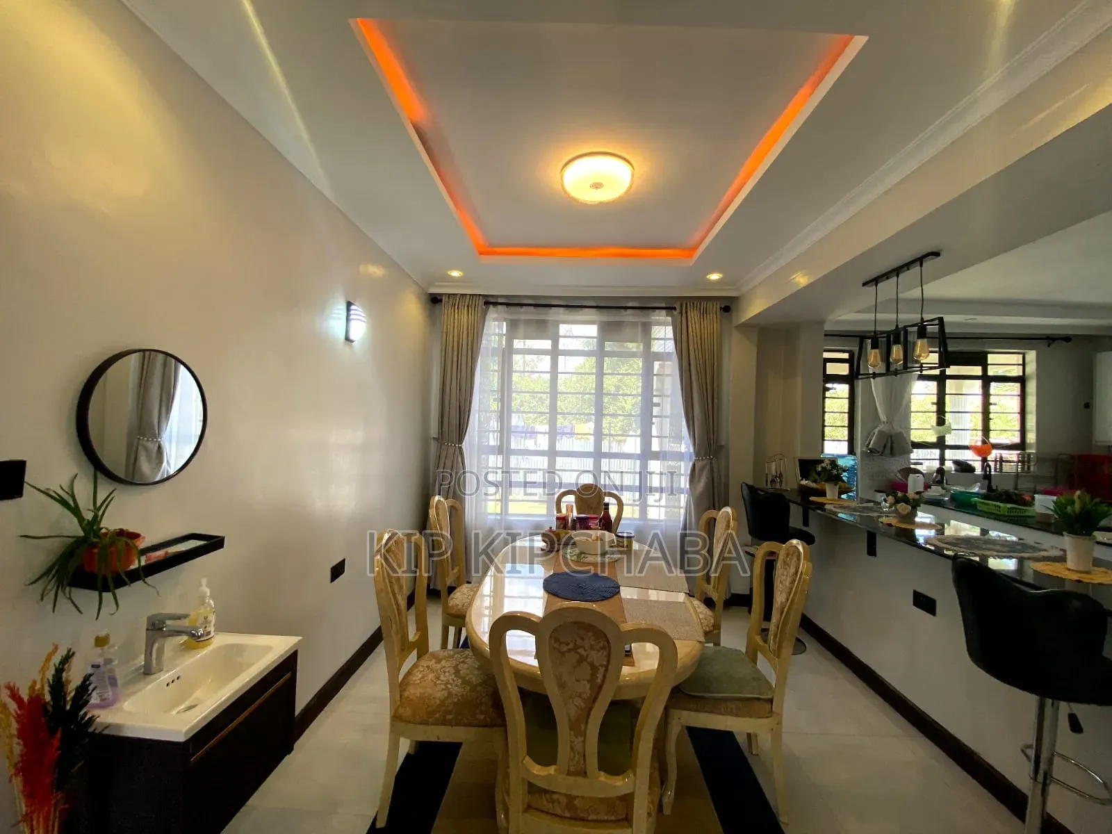 4bdrm Mansion in Elgonview for sale