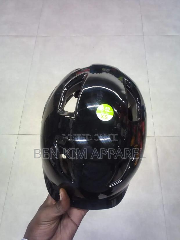 6 Vents Black Kids Bike Helmet 48cms to 56cms Small and Xs