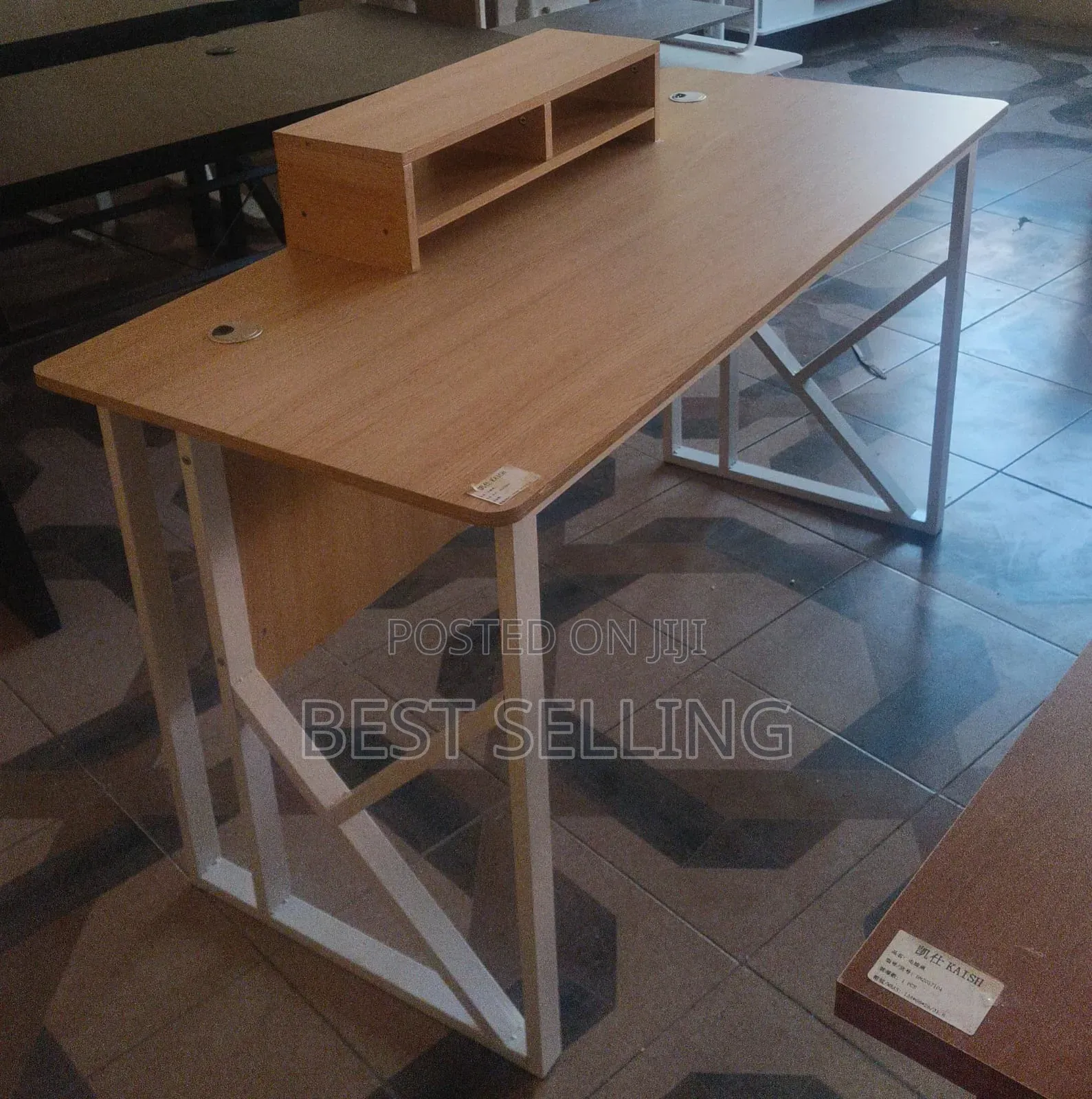 Classy Office Study Desk