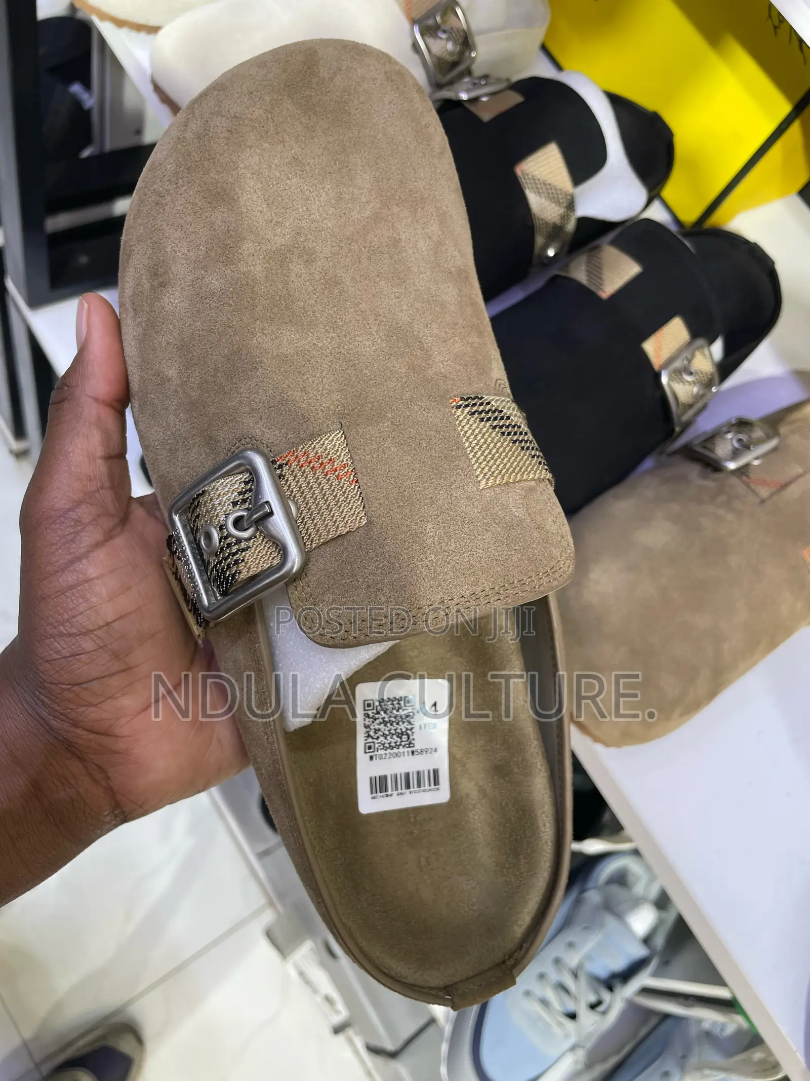 Burberry Urchin Clogs