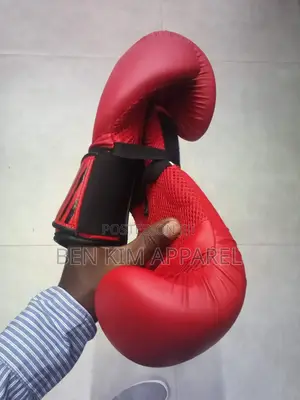 Red Black 6 Oz to 14 Oz Begginers Boxing Gloves Inner Breathable Mesh