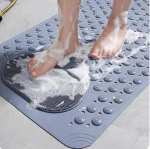 *Anti-Slip Bathroom Mat*With Sanction Cup - thumbnail 2