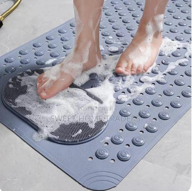 *Anti-Slip Bathroom Mat*With Sanction Cup - main view