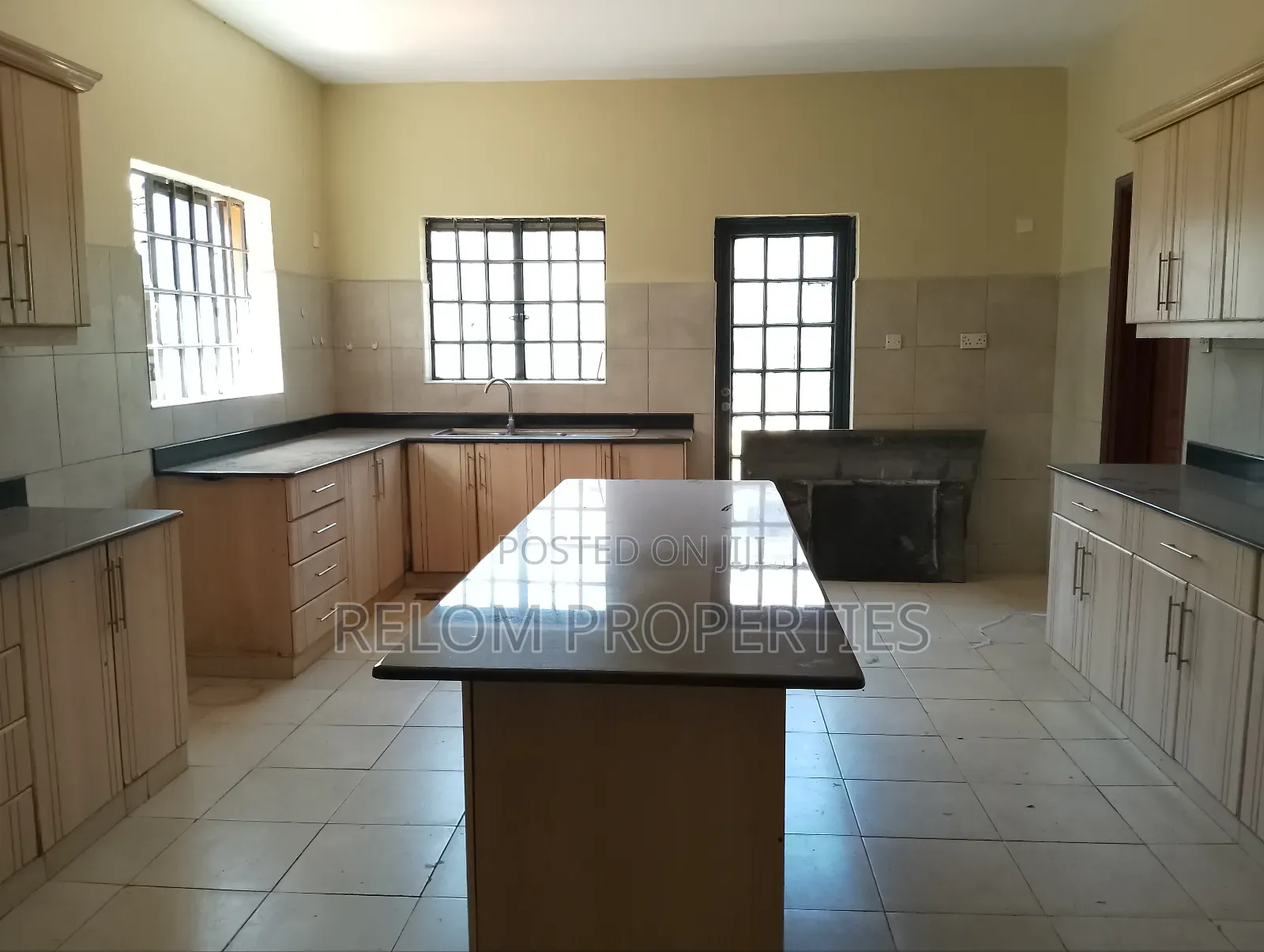 5bdrm Mansion in Karen for rent
