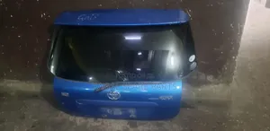 Toyota Runx Boot