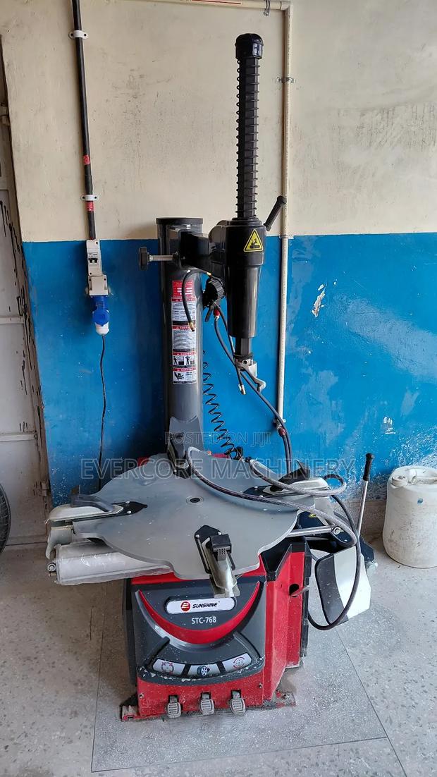 Heavy Duty Automatic Tyre Changer Machine Electric Powered. - thumbnail 2