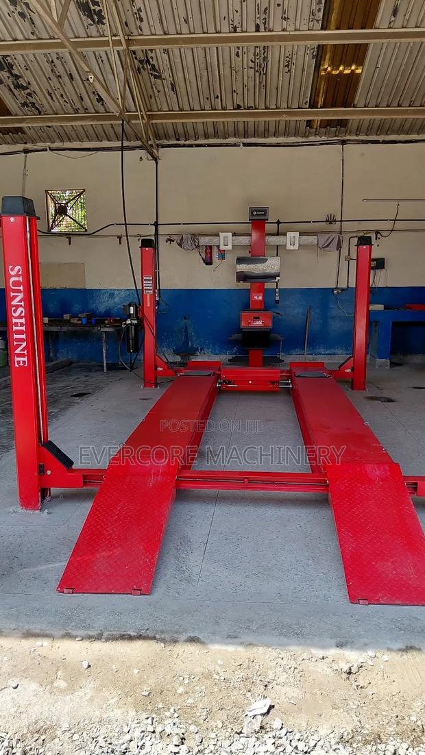 Four Post Car Lifter Machine With 3d Wheel Alignment Systems.