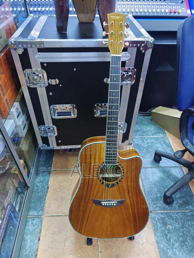 Handcrafted Quality Guitar - main view