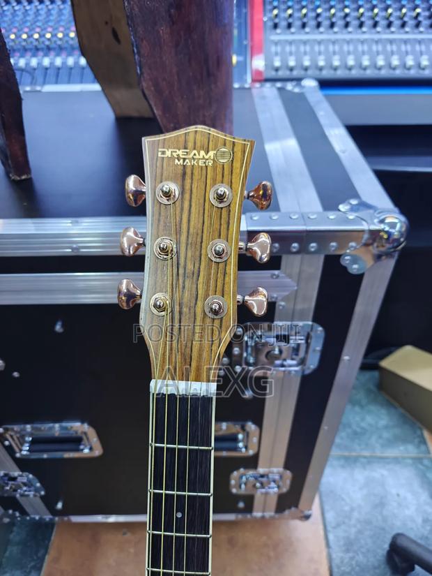 Handcrafted Quality Guitar - thumbnail 3