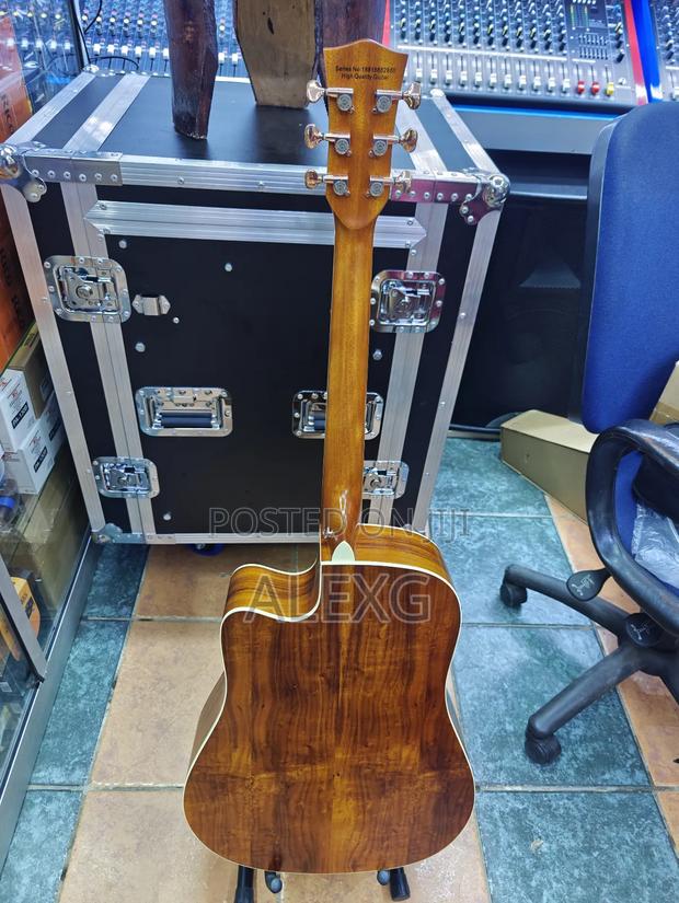 Handcrafted Quality Guitar - thumbnail 4