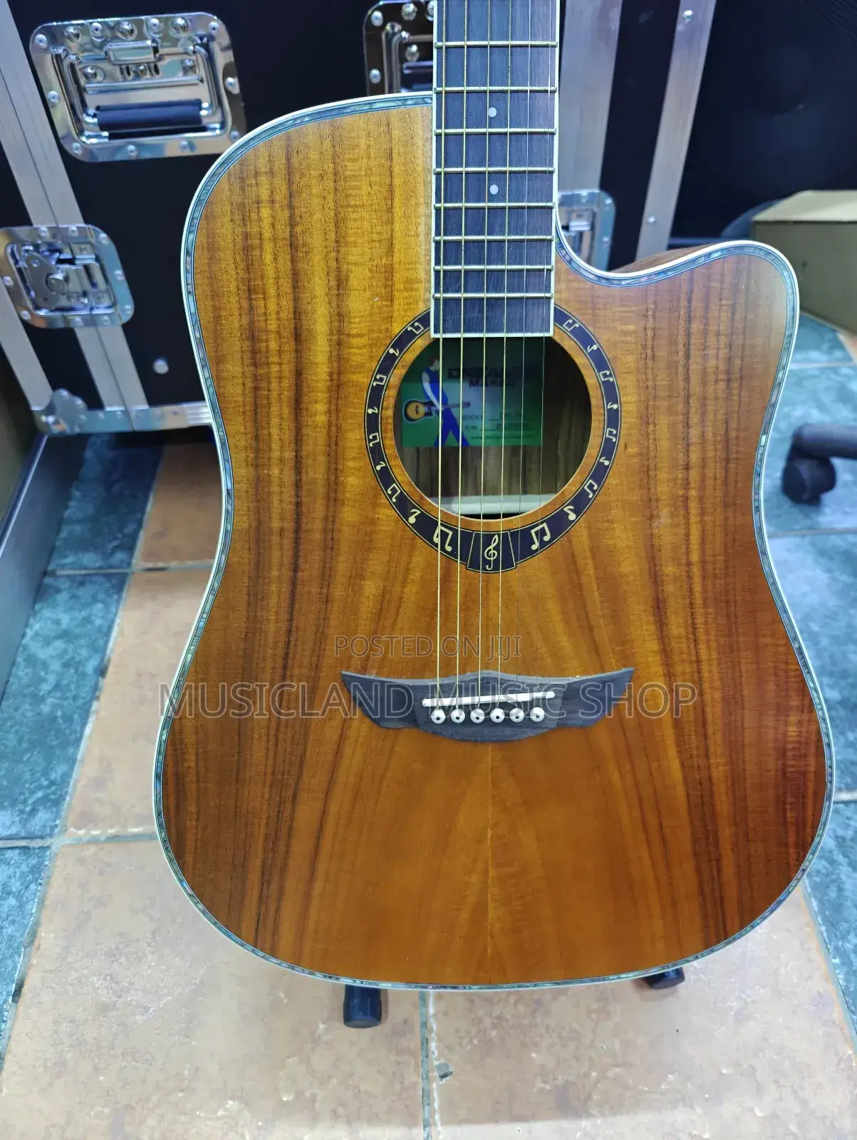 Handcrafted Quality Guitar