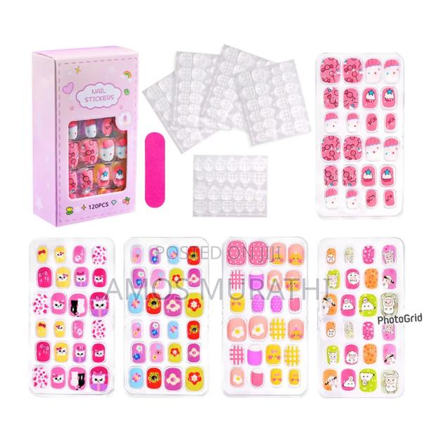 120/24pcs/Box Kids Cartoon Pattern Wearing Fake Nails