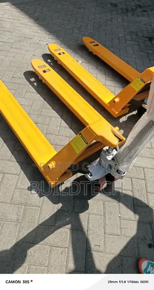 Heavy Duty 3000kg Manual Pallet Jack
