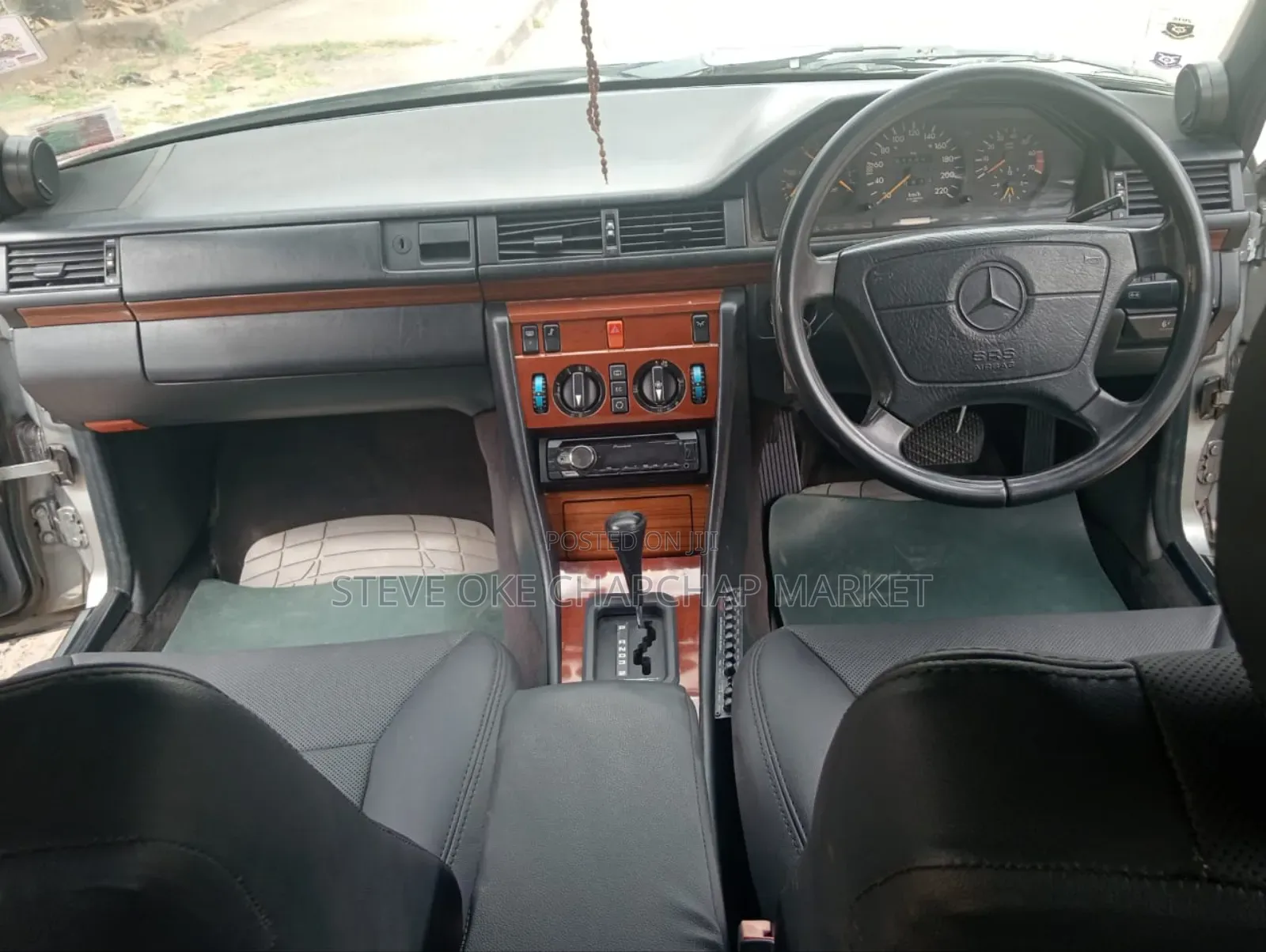 Mercedes-Benz E200 2000 Gray