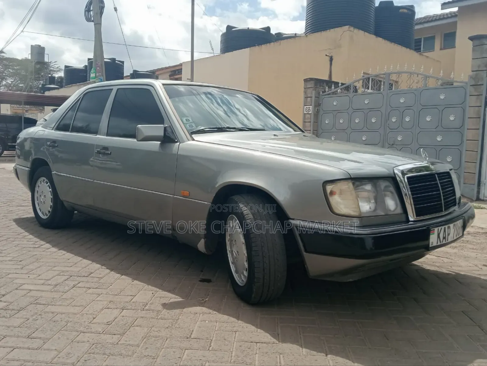 Mercedes-Benz E200 2000 Gray